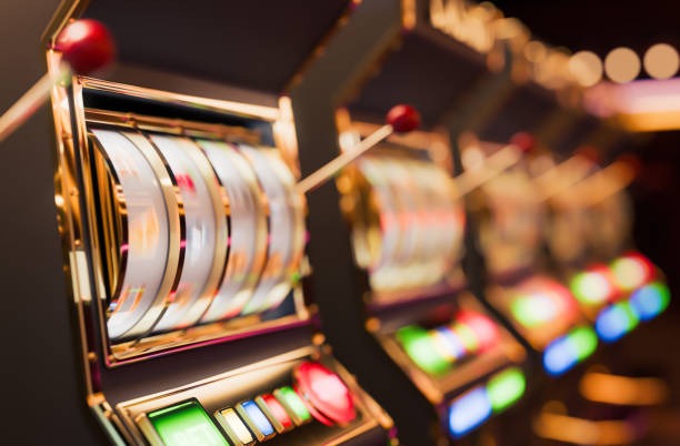 hdp live-dealer table with professional dealers and multiple betting options